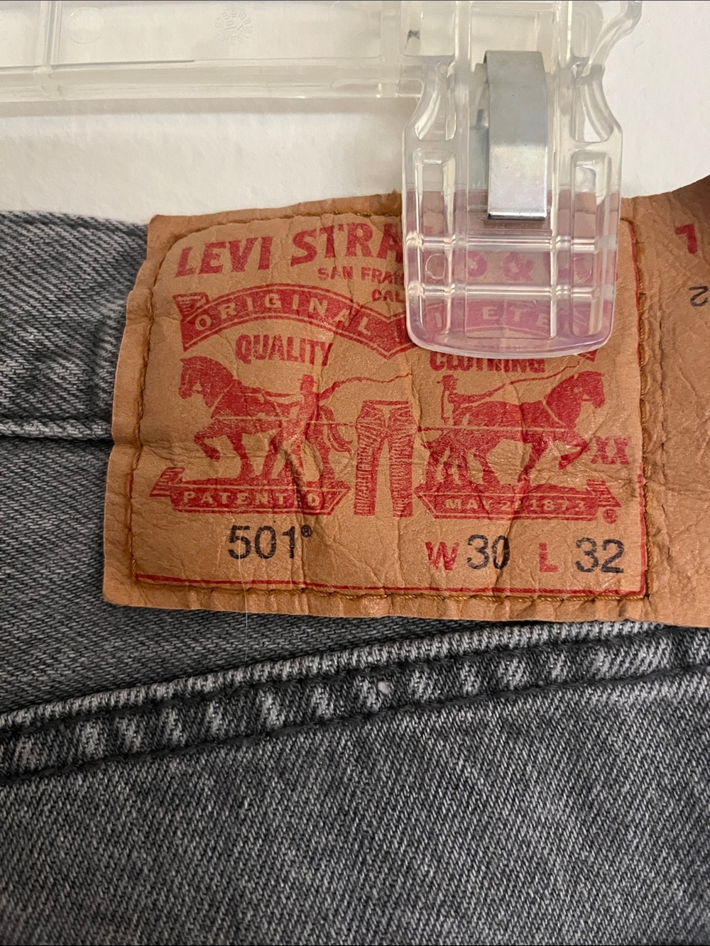 Levi's 501 Straight Men's Jeans in Gray with Leather Patch